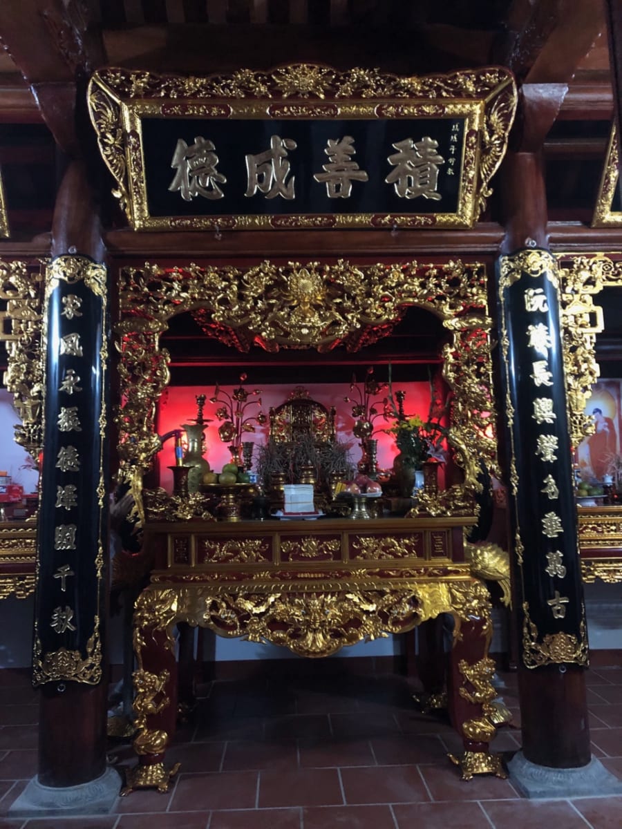 Nội Thất Nhà Thờ Truyền Thống